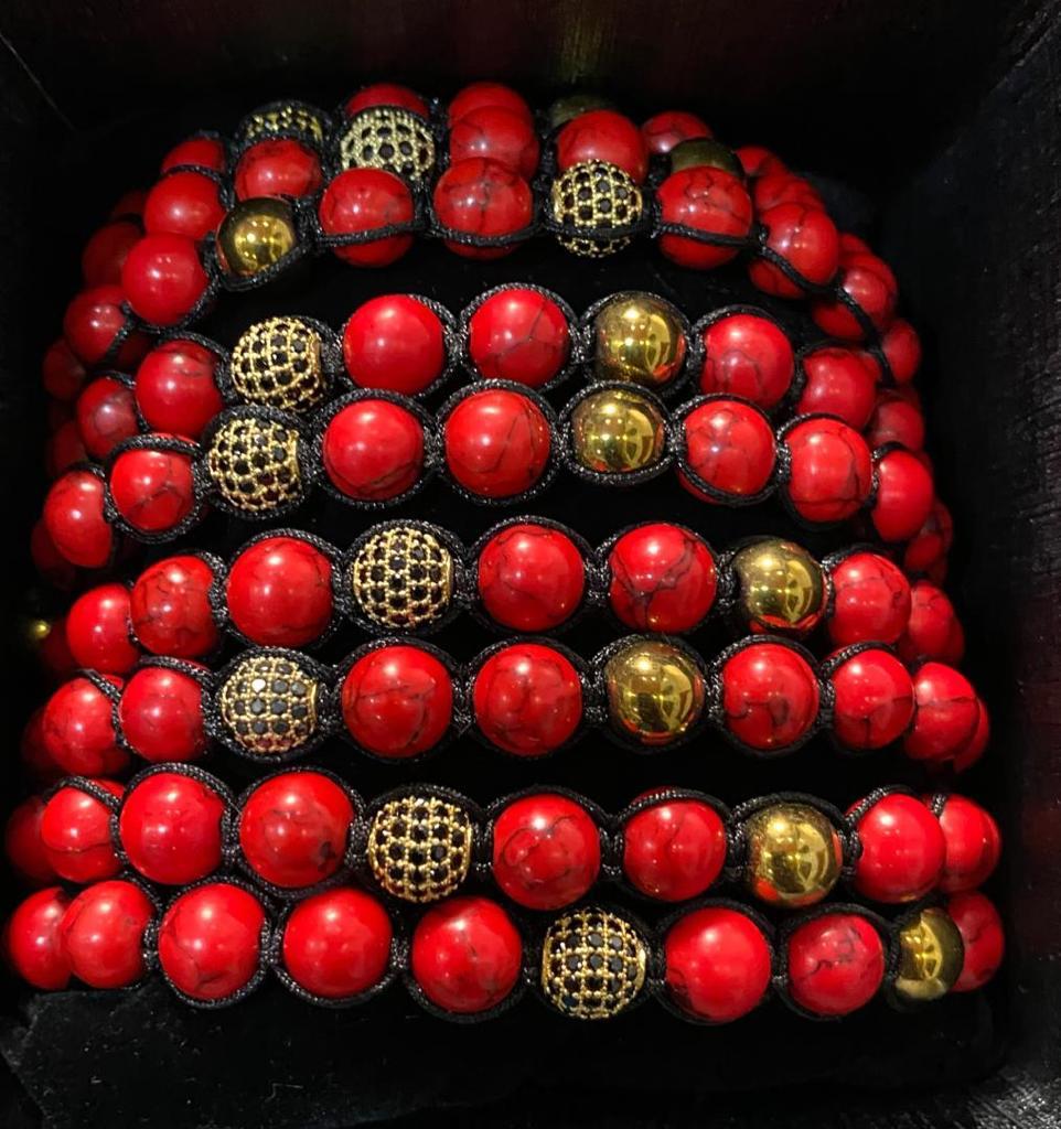 SINGLE GEMSTONE MACRAME Bracelet made with pave beads - CORAL